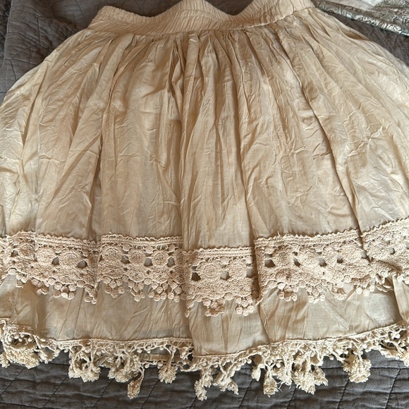 Brand new RYU short skirt. Champagne color. - Picture 2 of 6